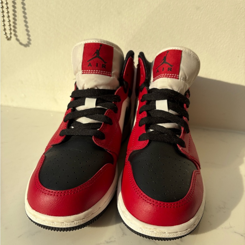 Nike Air Jordan 1 Mid